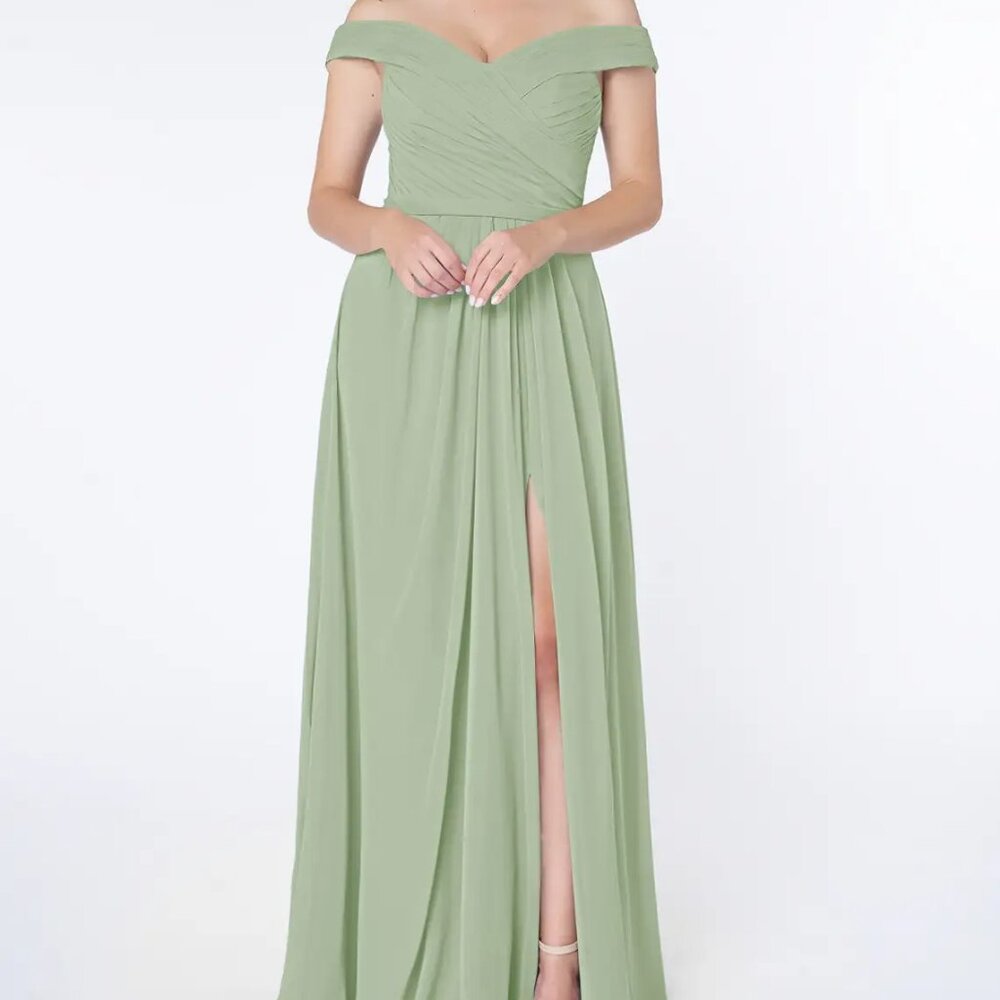 Azazie Audrianna in Dusty Sage